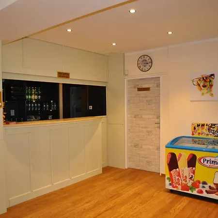 Hotel Hladina 3*